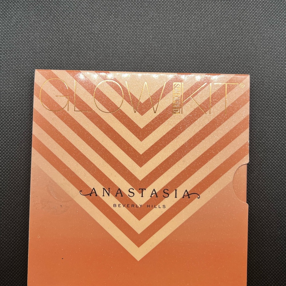Anastasia Beverly Hills Sun Dipped Glow Kit